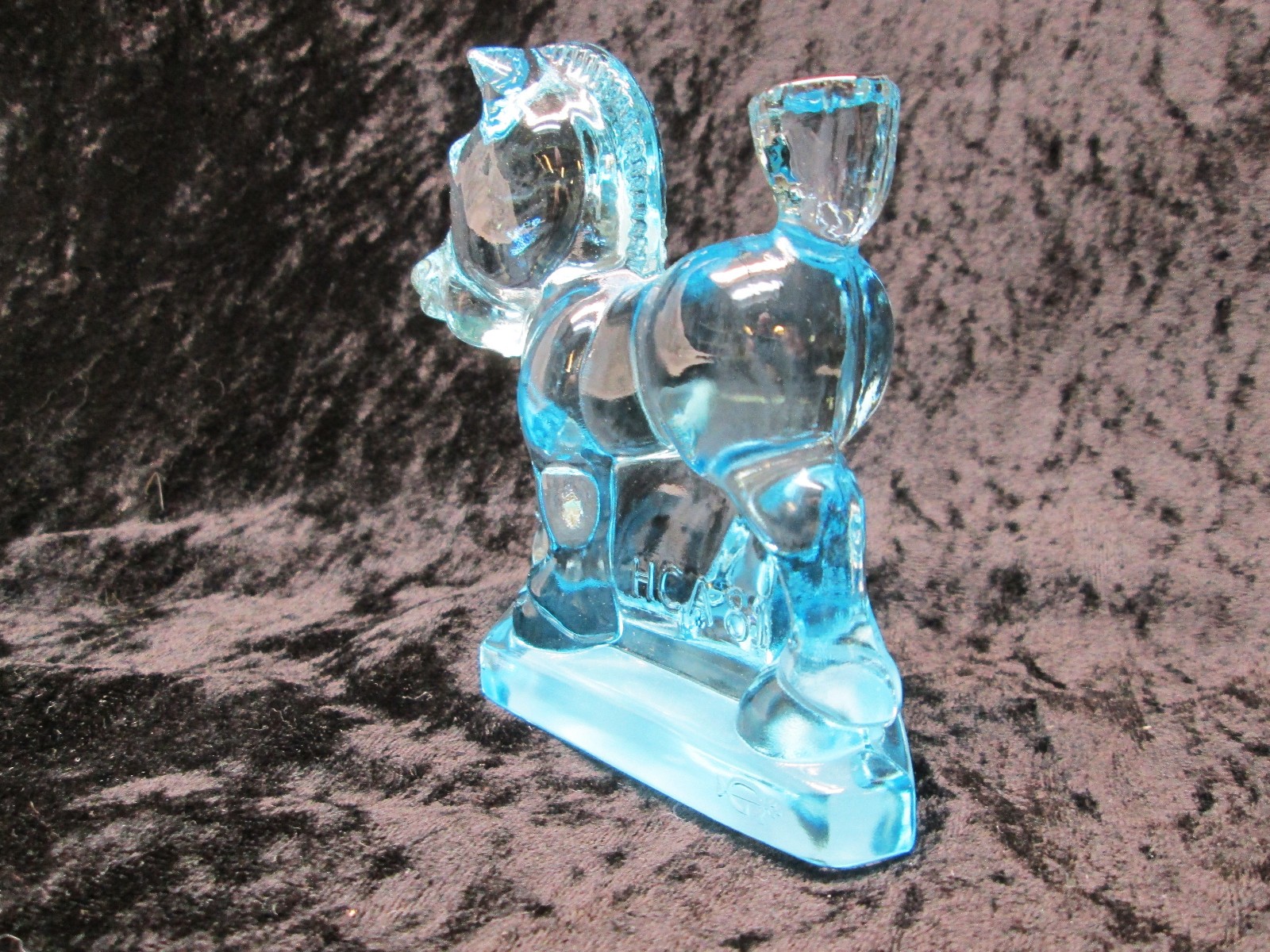 Vintage Heisey #1540 by Imperial Oscar Sparky Plug Horse HCA 1981 Horizon Blue