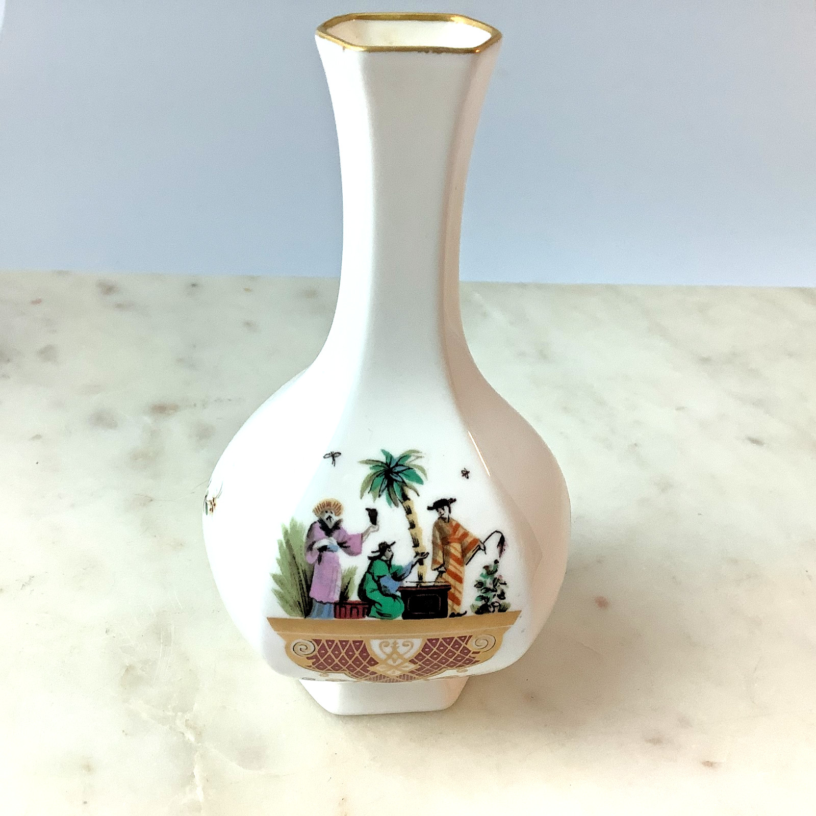 Royal Worcester Fine Bone China England 4″ Mini Bud Vase 3862 Chinoiserie