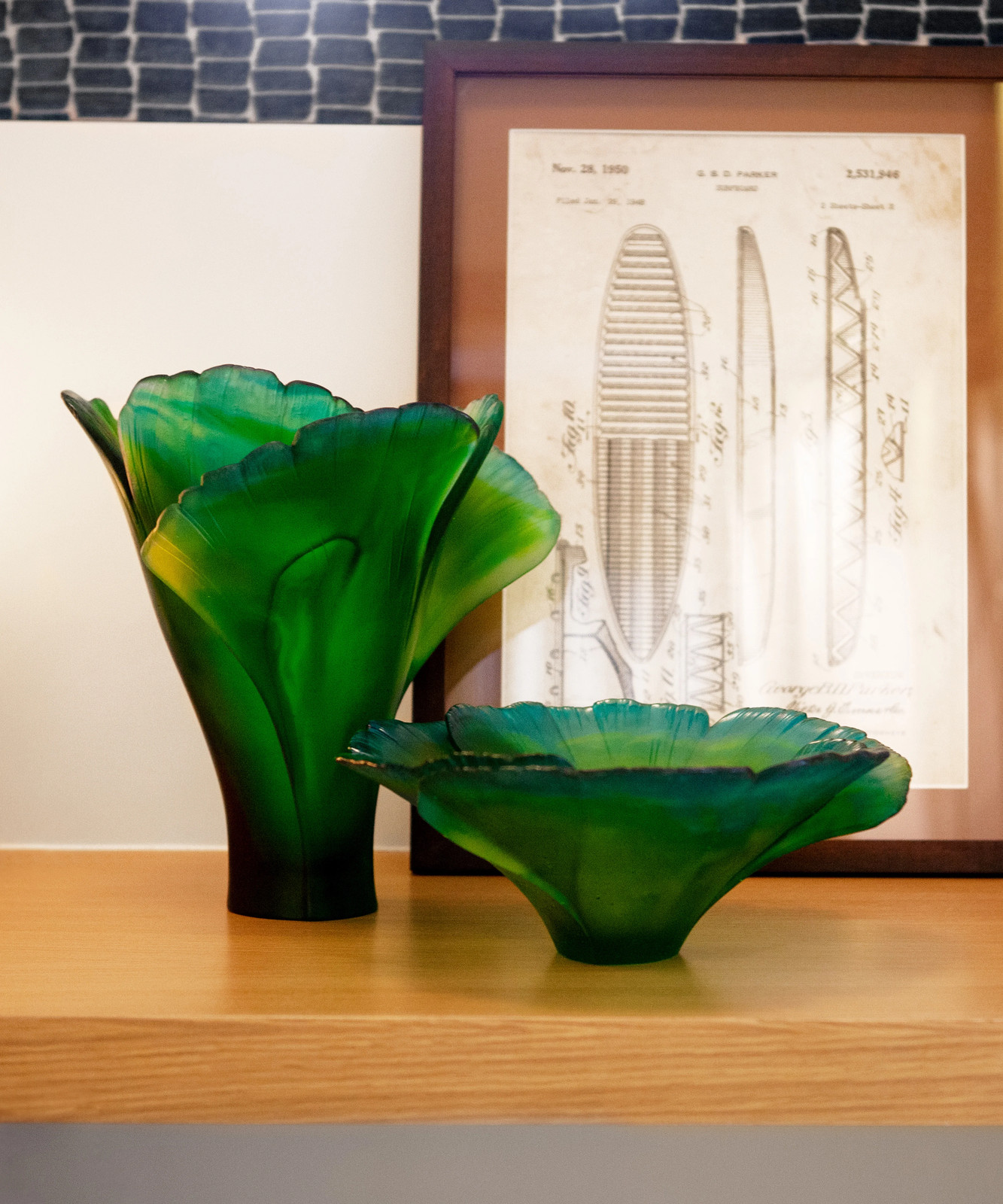 Daum Home Décor – Large green Ginkgo vase sublimated Daum glass paste – 3409