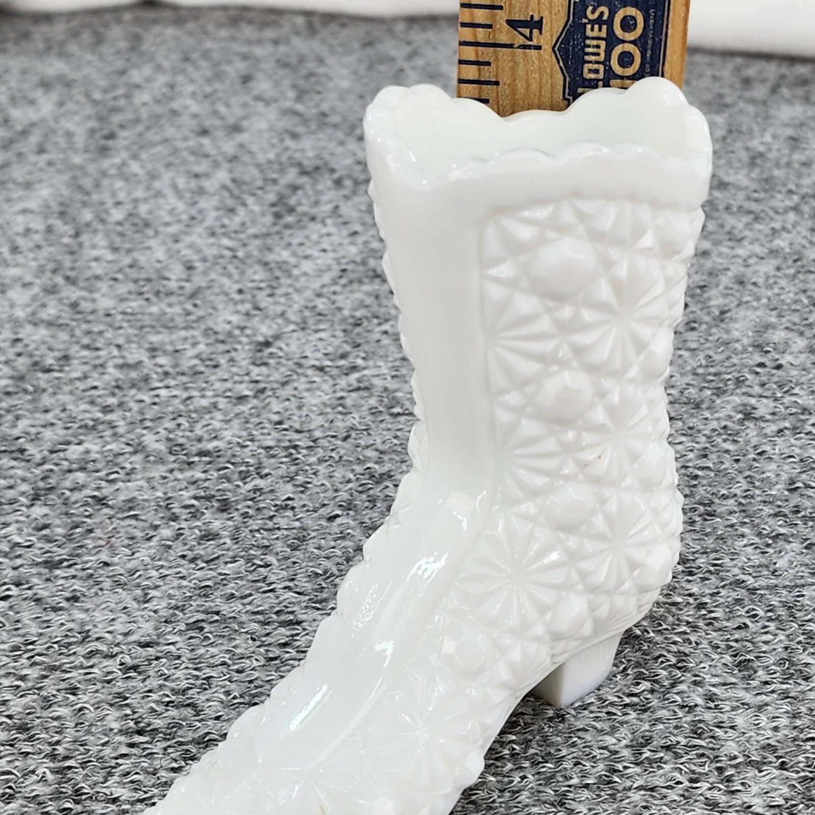 Fenton Milk Glass Boot Small 4″ Vase Figurine White Daisy Button Pattern