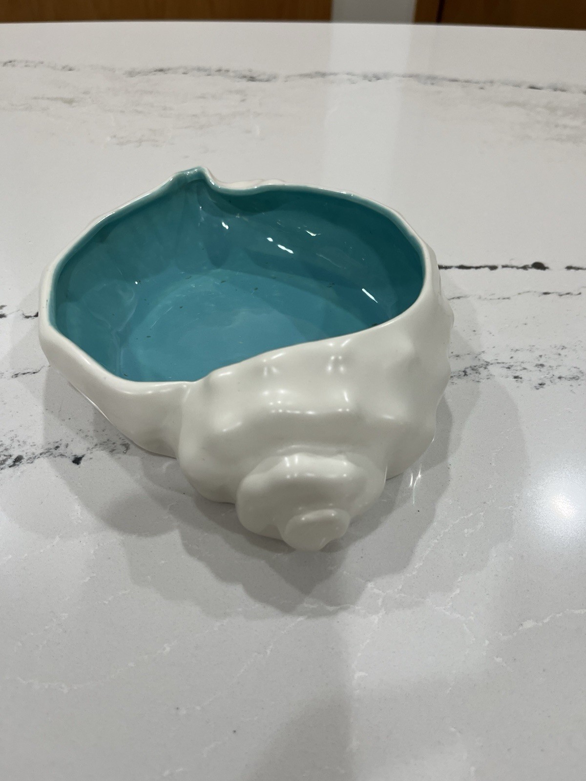 Vintage MCM West Coast Pottery Seashell Dish White & Turquoise 9 x 6 x 2.25”