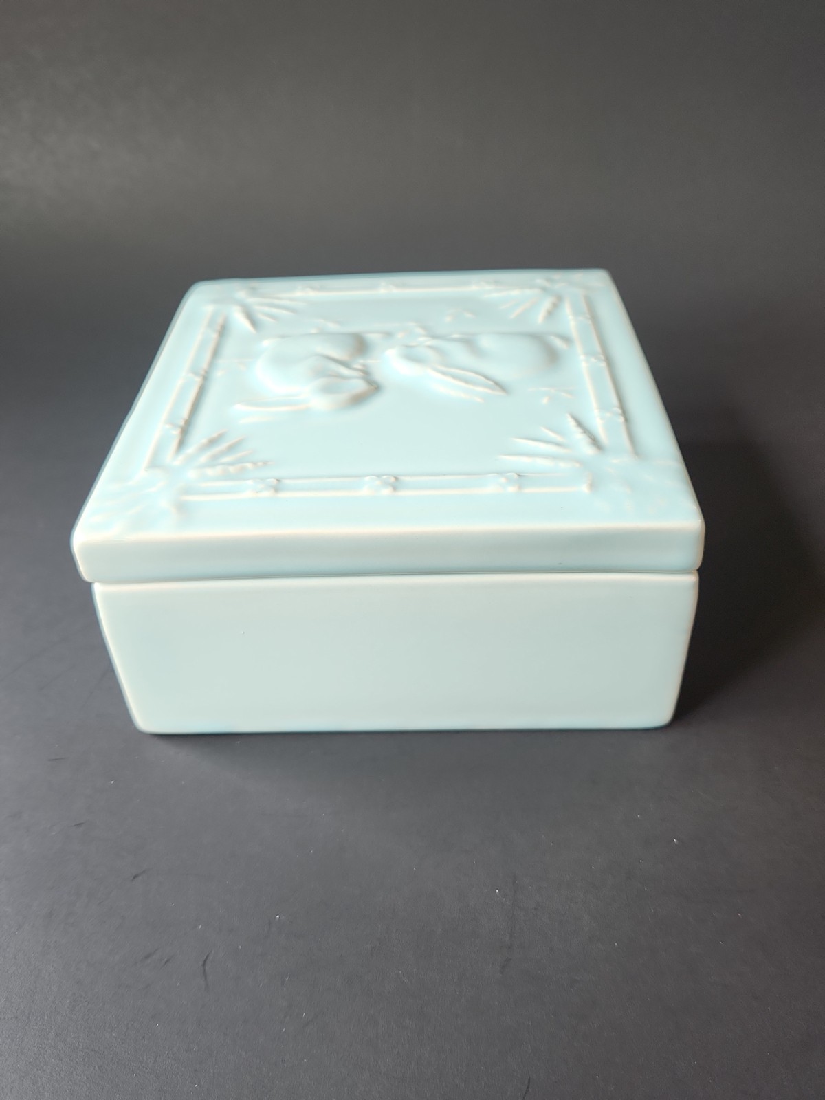 Bordallo Pinheiro Ceramic Lidded Box Bunny Rabbit Blue READ