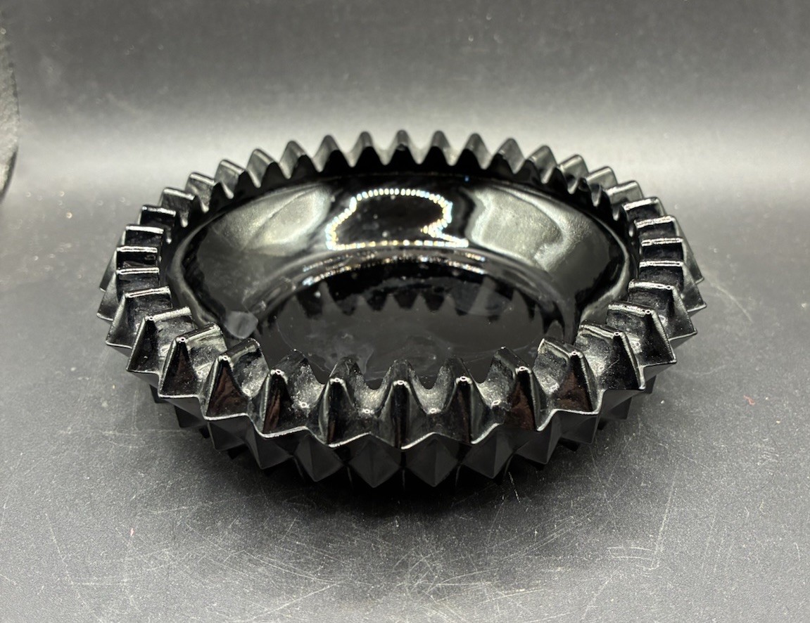 Vintage Tiara Black Glass Diamond Point Round Ashtray Trinket Dish 5” Indiana