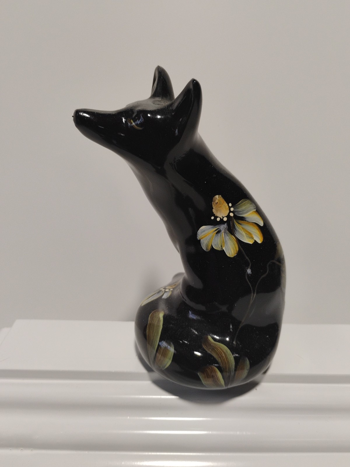 FENTON BLACK FOX ART GLASS FIGURINE HAND PAINTED SIGNED J POWELL 4.75″H