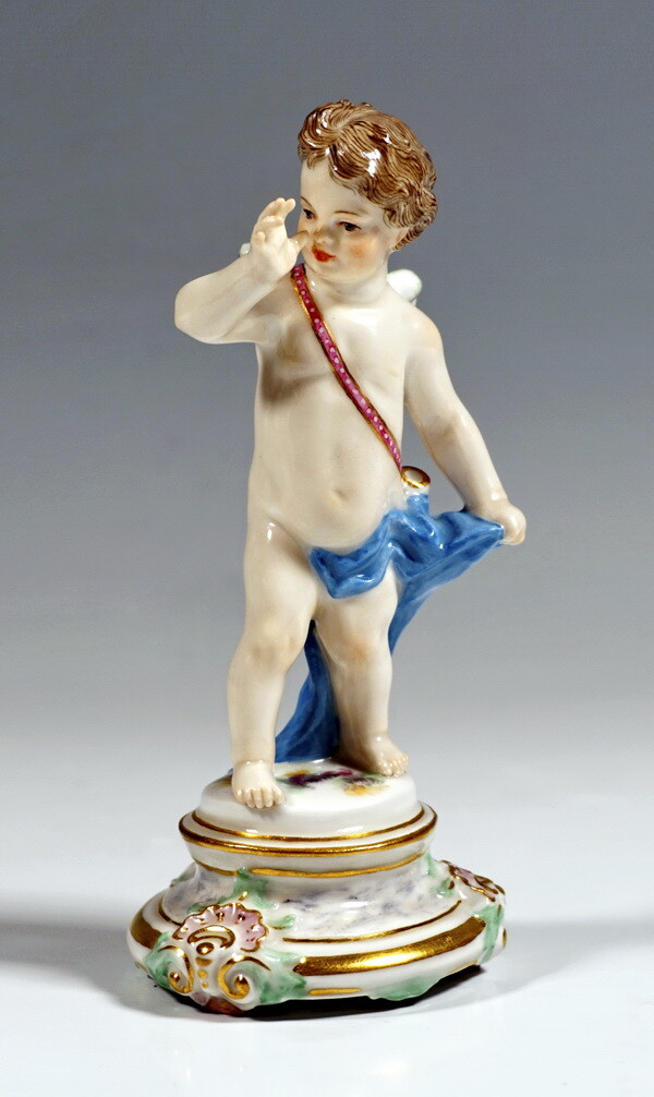 Meissen Cupid Turning Nose Figure Amor Porcelain Figur 1880 14 CM