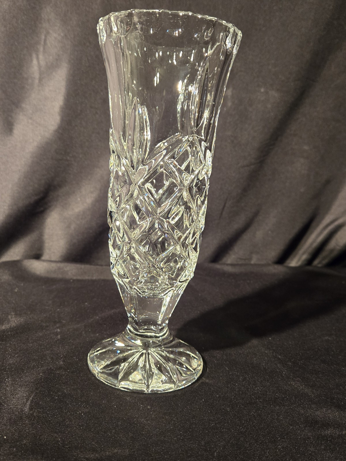 Shannon Crystal 9in Footed Bud Vase Scalloped Rim Beautiful