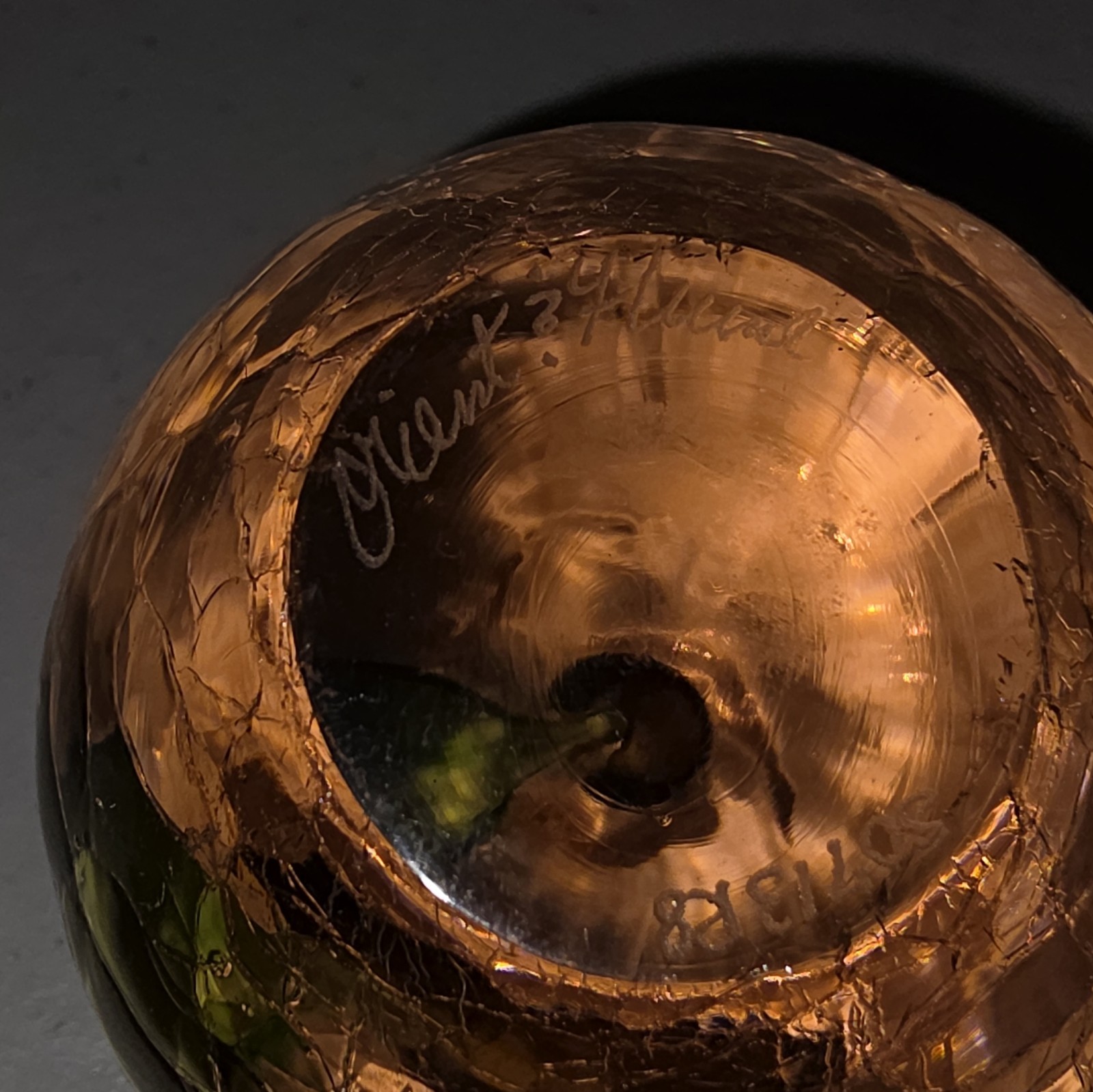 Orient & Flume Art Glass Apple Paperweight Iridescent Crackle Peach Gold Signed