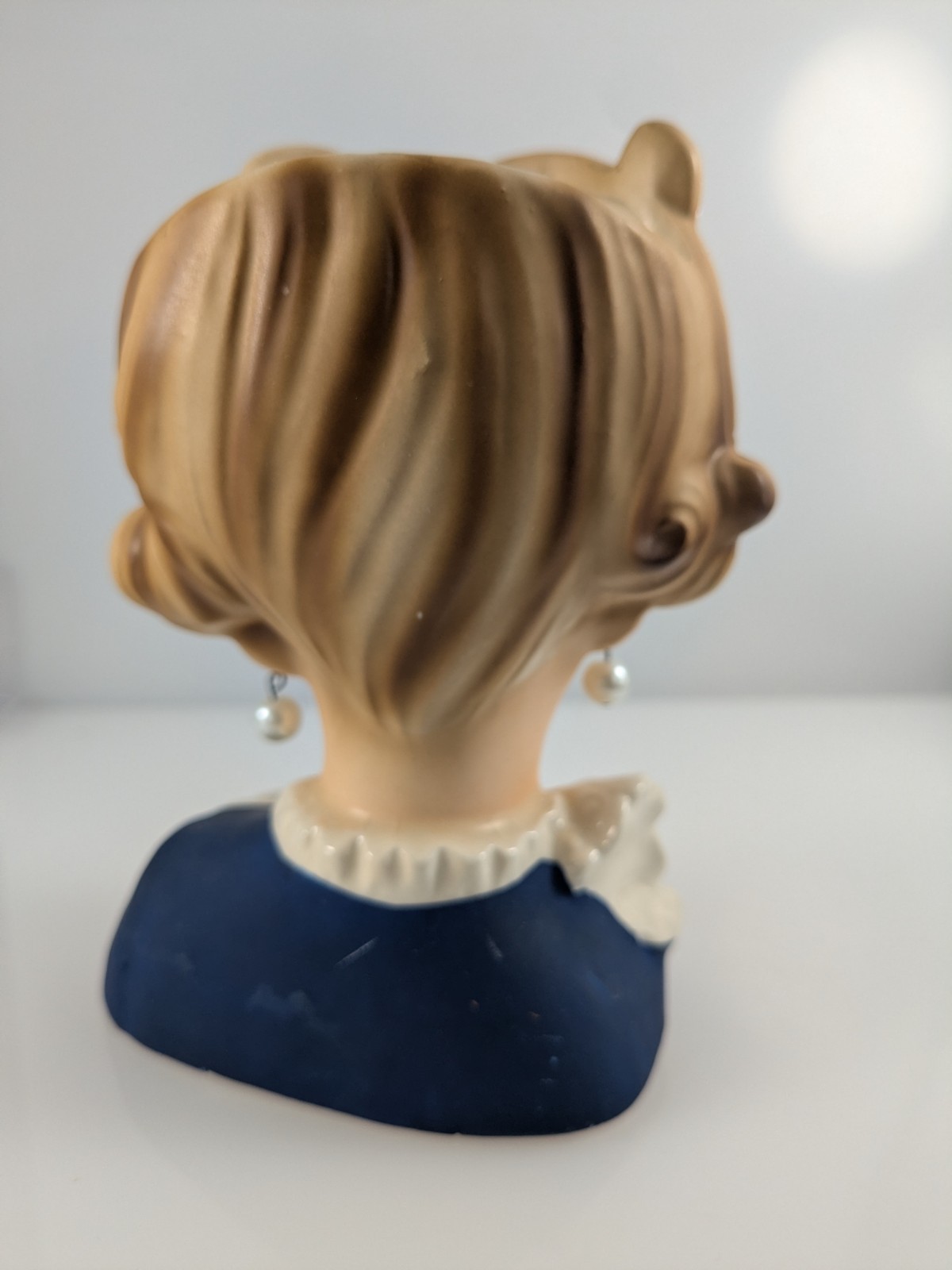 Vintage Lady Head Vase Relpo K-1817 Glossy Big Ruffle Glowy Makeup Lip Earrings