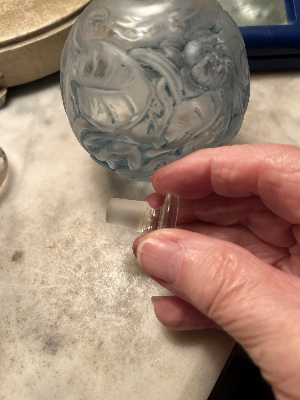 R. LALIQUE JAYTHO PERFUME BOTTLE Water, Lilies, And Frogs