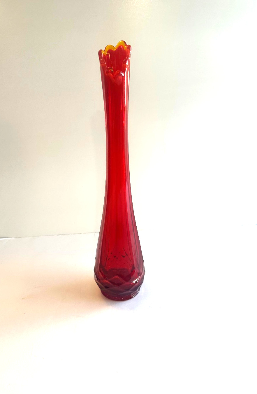 Vintage MCM LE Smith Fayette Pattern Swung Vase Amberina 15” T UV glow cadmium