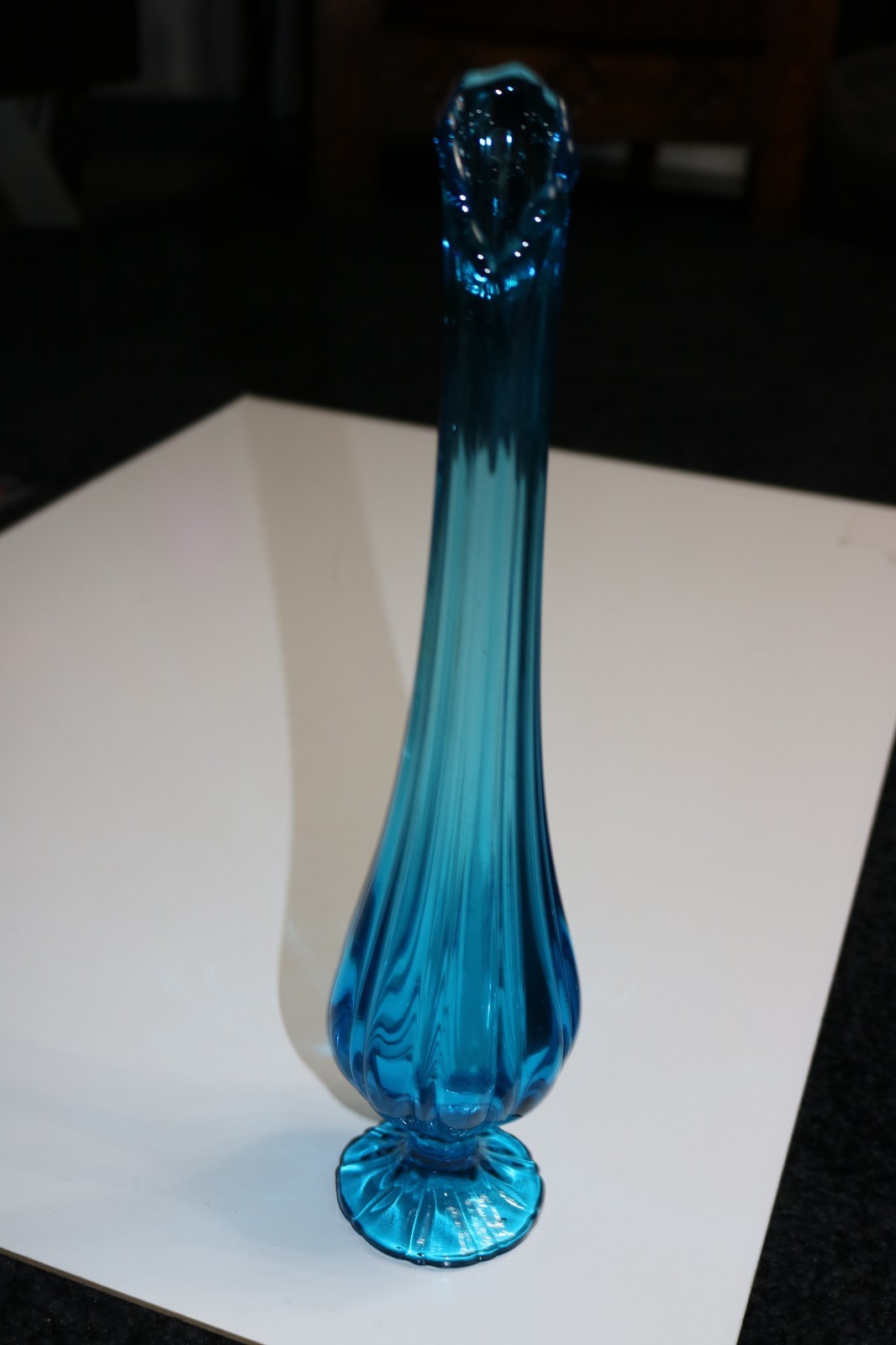 MCM Vtg LE Smith Swung Vase Peacock Blue Footed Art Ribbed Glass 14 7/8″ Tall