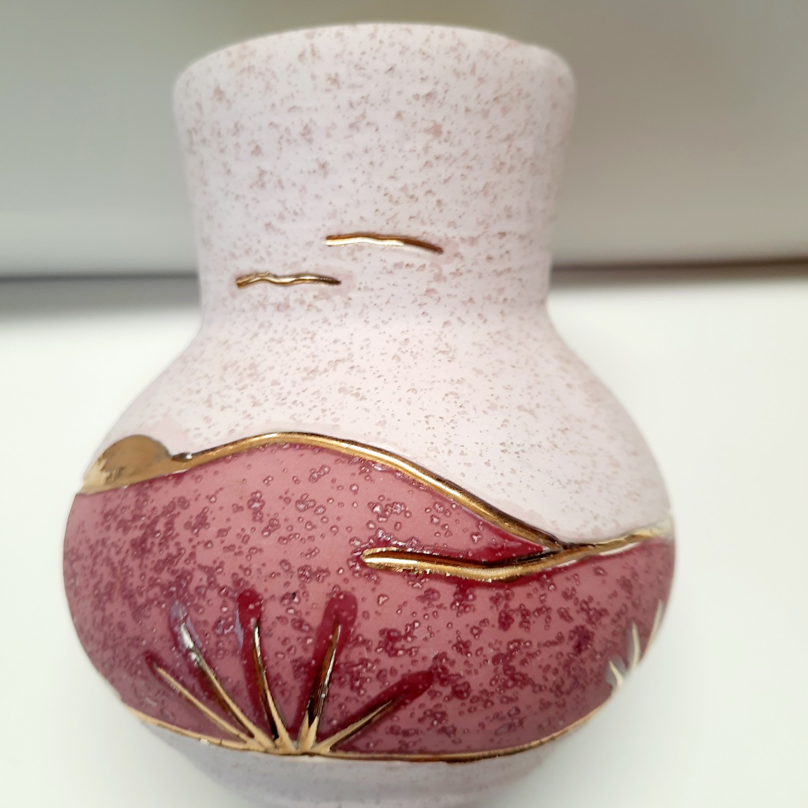 Southwestern Pottery Vase 2 Tone Pink with Gold Inlay 4.5 Inches Tall
