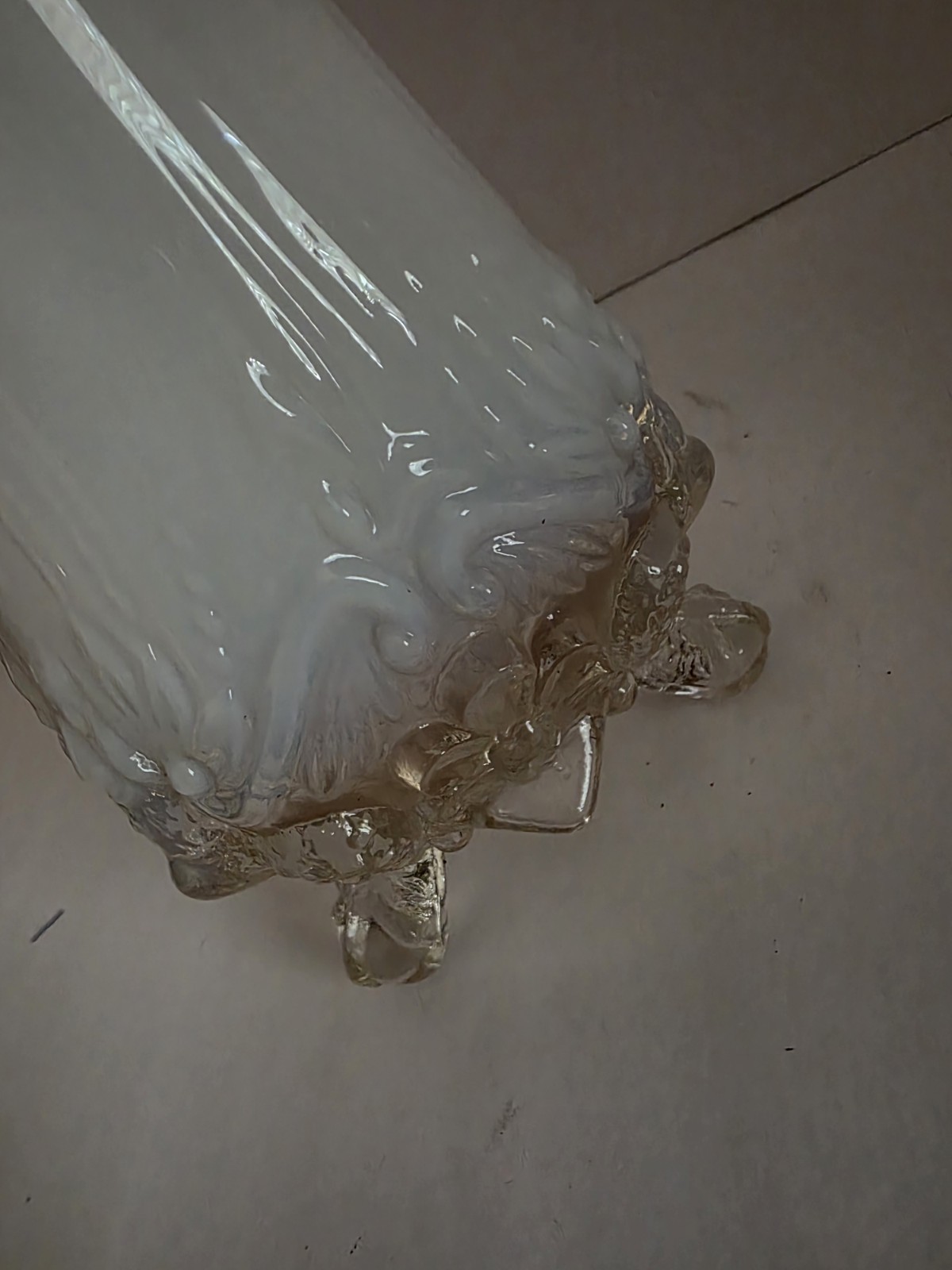 Piasa Bird By Sowerby Glass Co, 1988 – 1905, White Opalescent