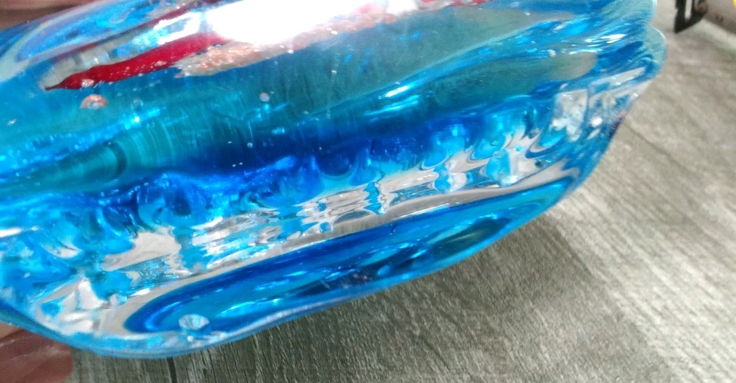 MURANO FISH AQUARIUM Gold Flakes Paperweight Murano Paper Label, Colorful 5″X6″
