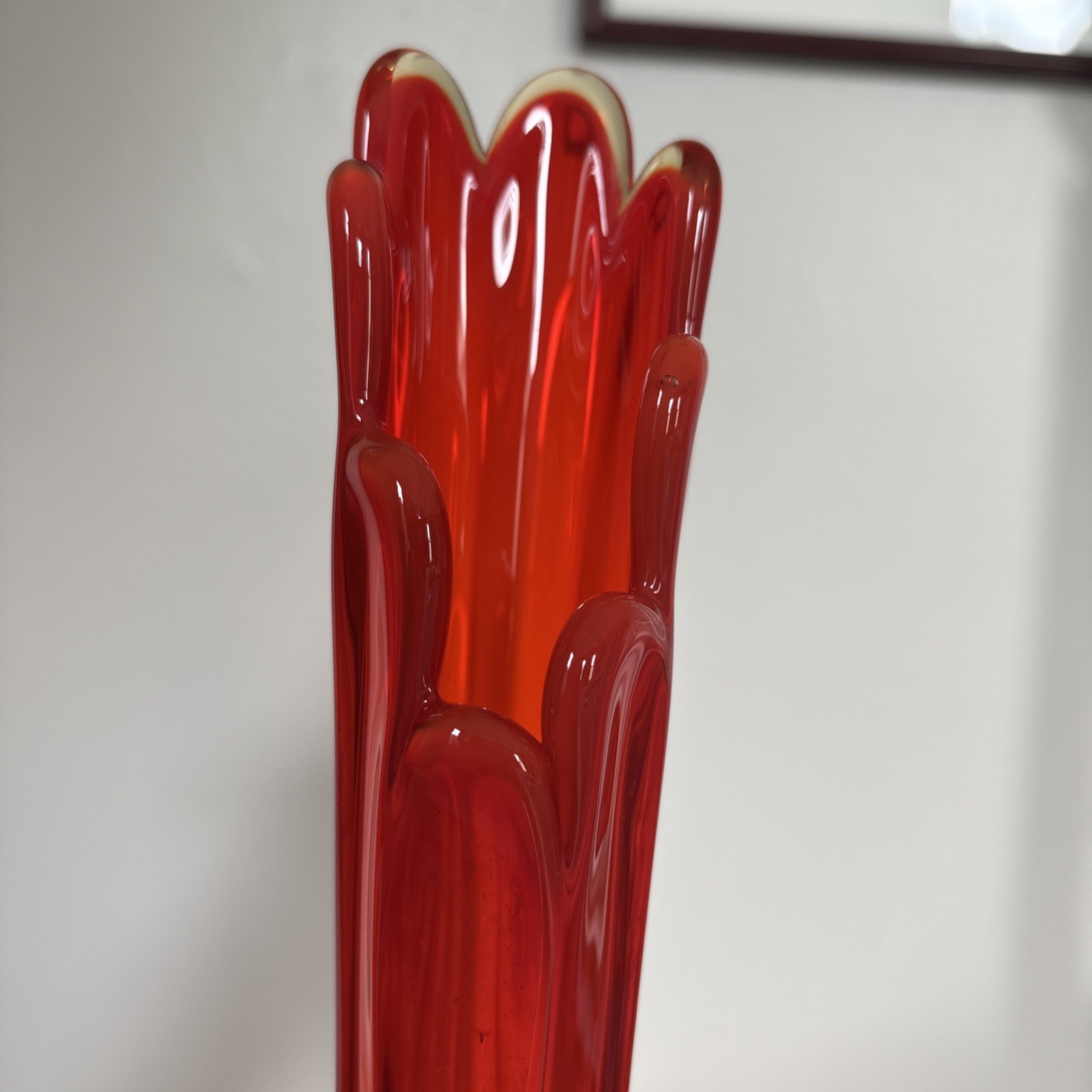 Vtg MCM LE Smith Amberina Panel Swung Glass Vase 16 inches 1960-70’s