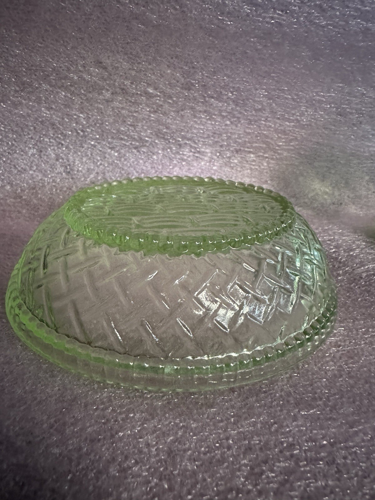 Wilkerson Green Uranium Glass Bunny On A Nest 5”x 4” Trinket Dish, Lidded Bowl