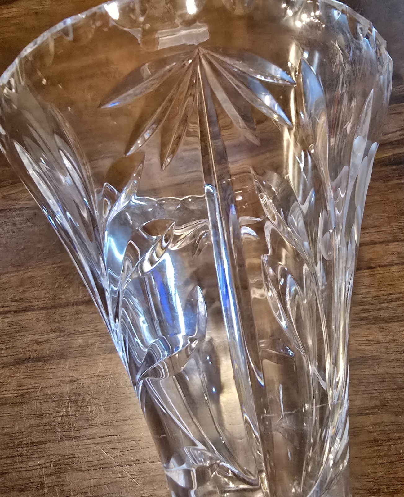 12″ Crystal Flower Vase Thick Cut Design Decor Chip At Base