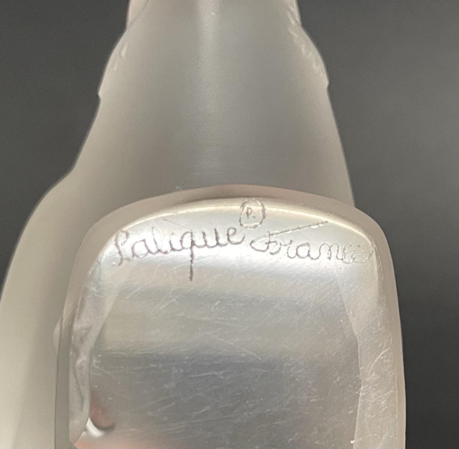 VTG Lalique France Frosted Crystal Bird Sparrow Looking Down Signed 4.5” *READ*