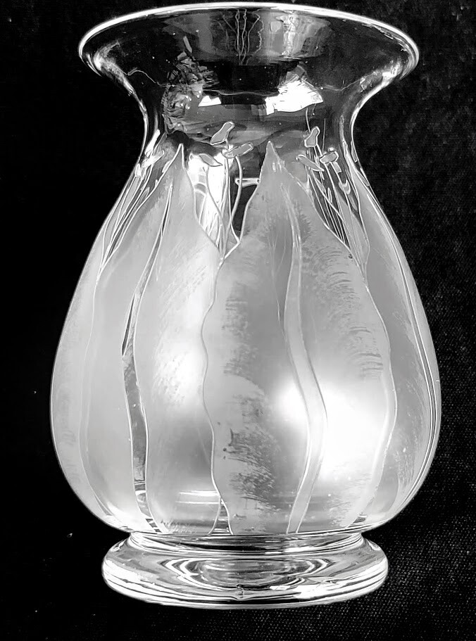 Dorflinger Kalana Lily Acid Etched 4 1/2″ Glass Vase Circa 1918-1919 Rare!