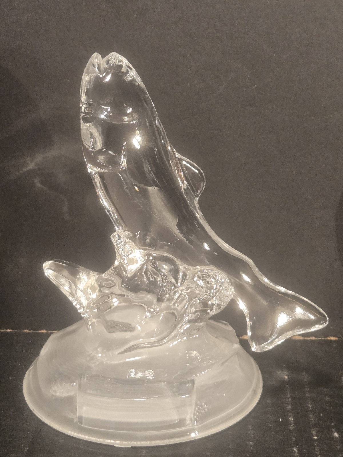 Cristal D’Arques-Durand Clear Fish on Frosted Dome Base Animal Figurine Trout