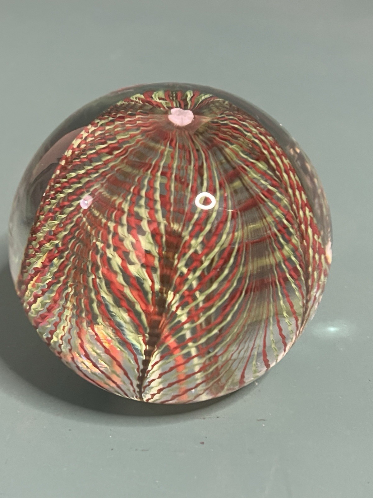 Vintage Vandermark Art Glass Paperweight Ribbon/Feathers – Excellent