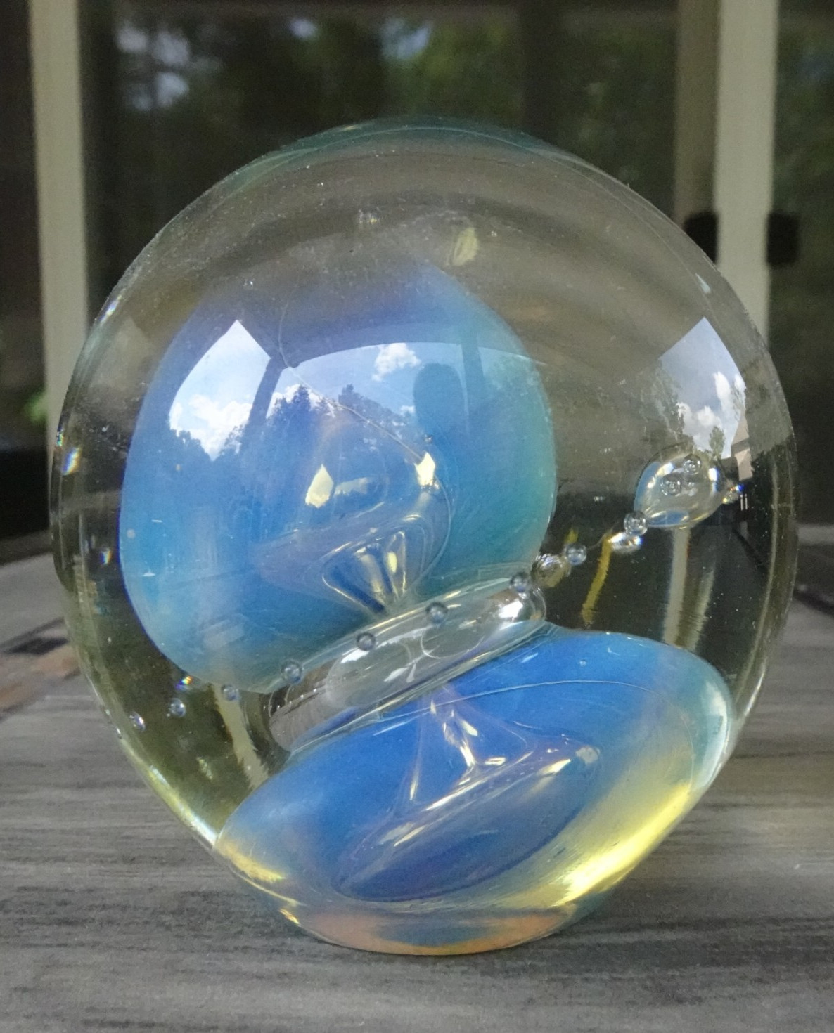 1984 Signed Robert Eickholt Double Jellyfish & Bubble Studio Glass Paperweight
