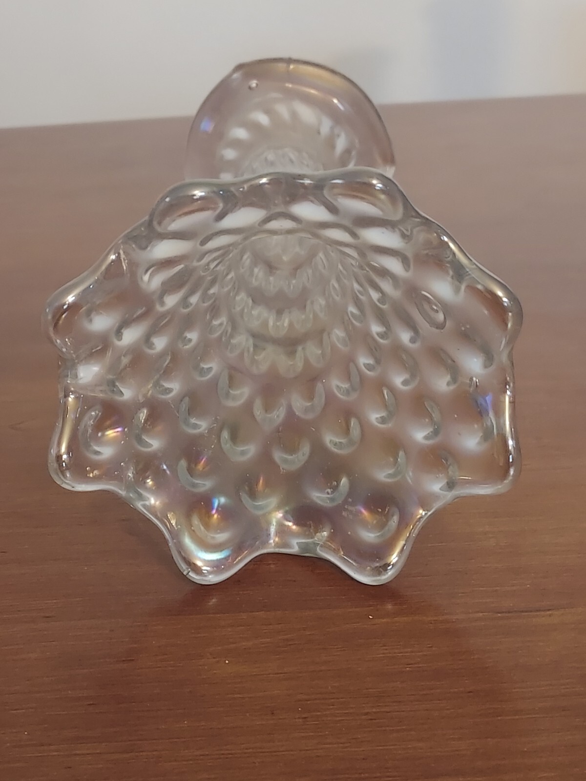 Fenton RUSTIC Hobnail Pattern WHITE CARNIVAL Art Glass 10″ SWUNG VASE w 3″ Base