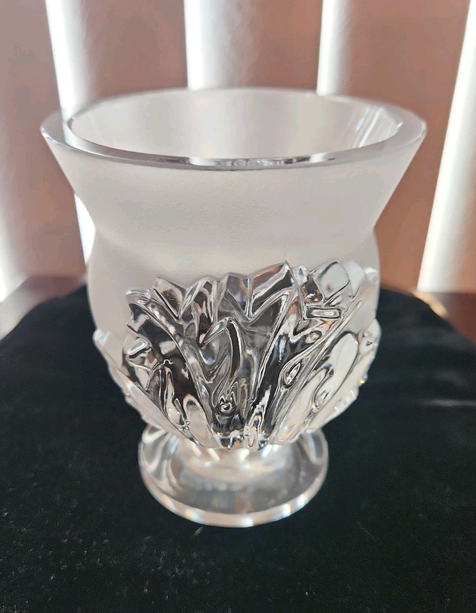 Collectible Lalique Vase Satin Crystal St. Cloud France – Great Condition!