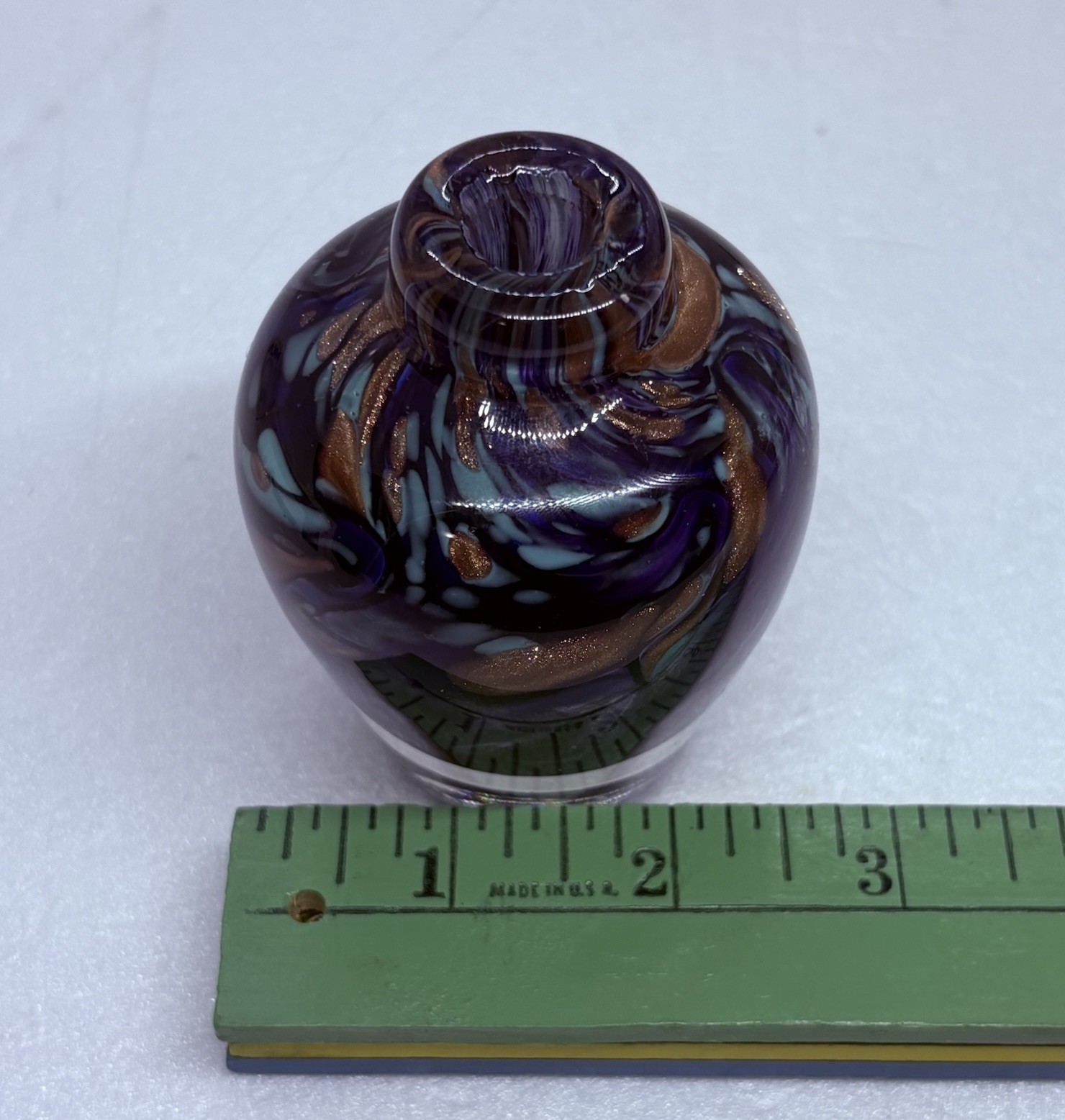 Vijtage Studio Art Glass Bud Vase Vibrant Swirls Gold Sparkles 3.5” Decor 21
