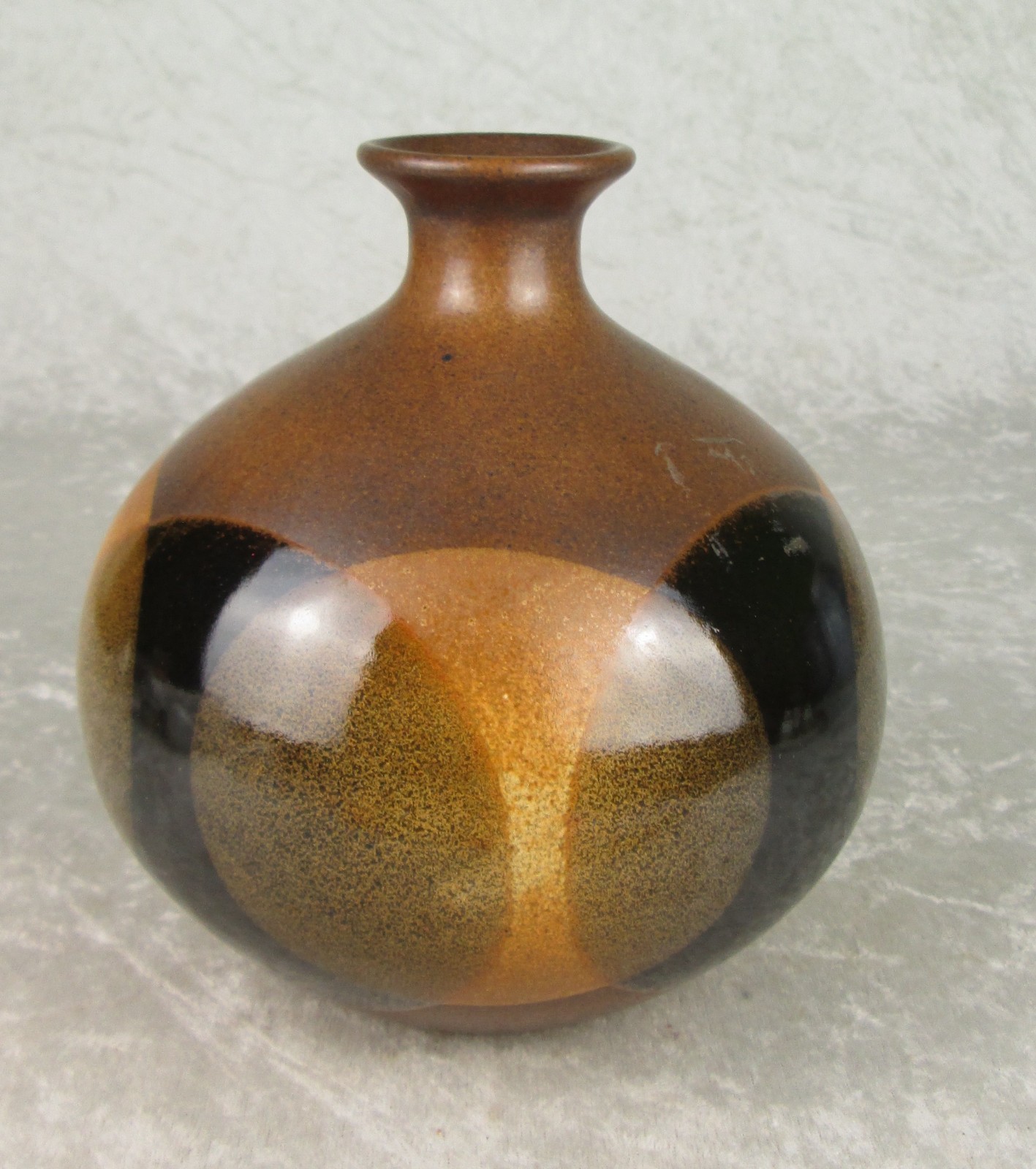 Pottery Craft Overlapping Circles Vase 6-3/8in Tall 6-1/4 Dia Mid Century Modern