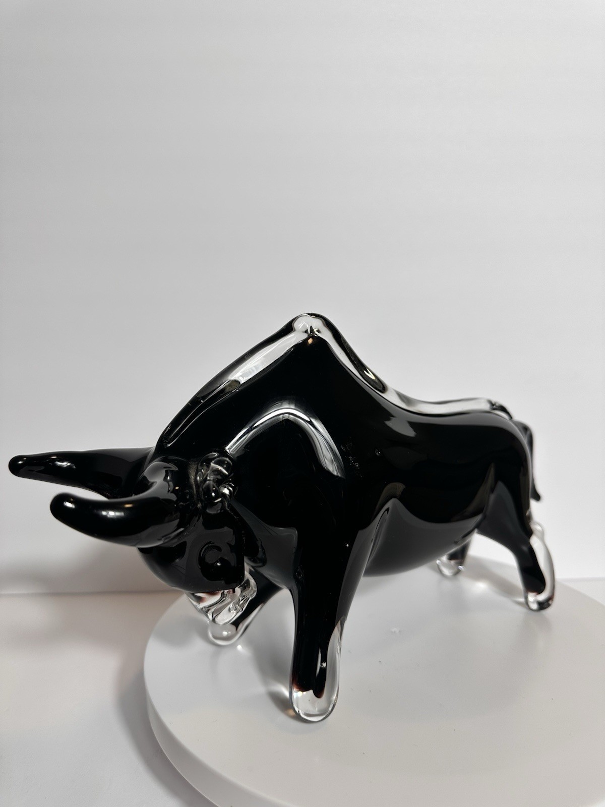30cm Art Glass Bull Figurine – Black Clear Glossy Decorative Sculpture