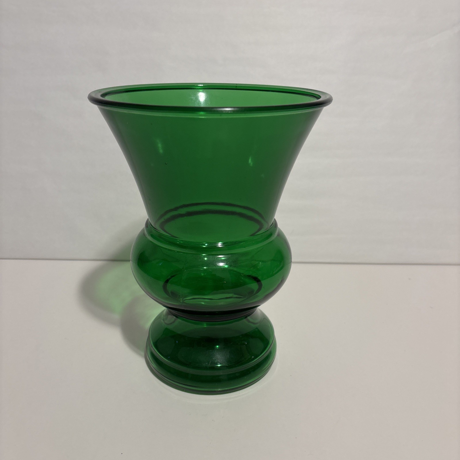 Vintage NAPCO Forest Green Flared Glass Vase 8” Tall 1172 USA