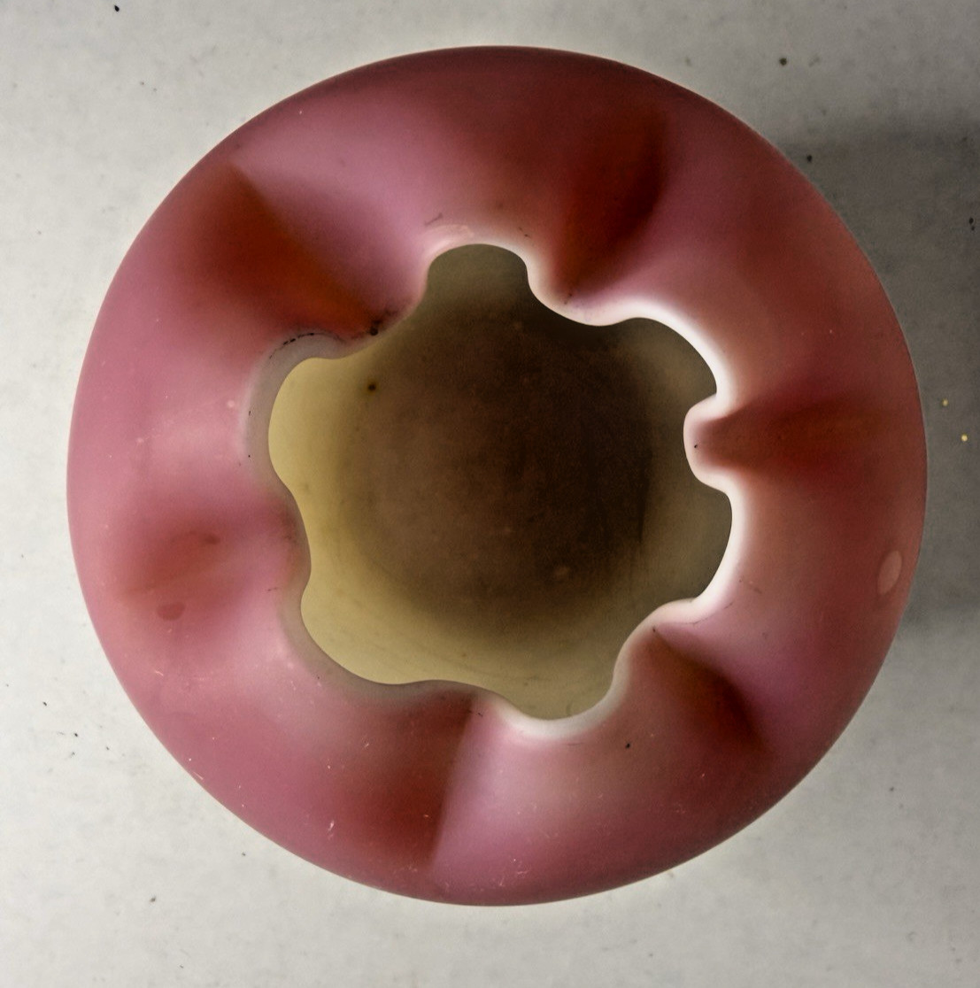 Vintage Rose Bowl Vase Pink White Ombre Pinched 3″