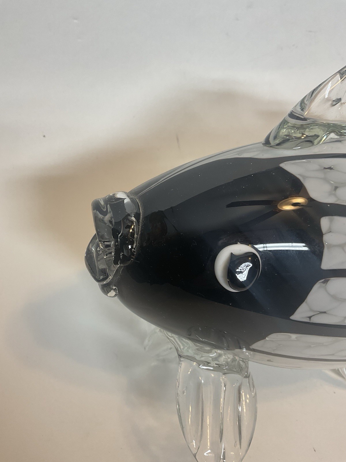VTG Art Glass Fish Hand Blown Murano Style Figurine Aquarium BLACK WHITE CLEAR