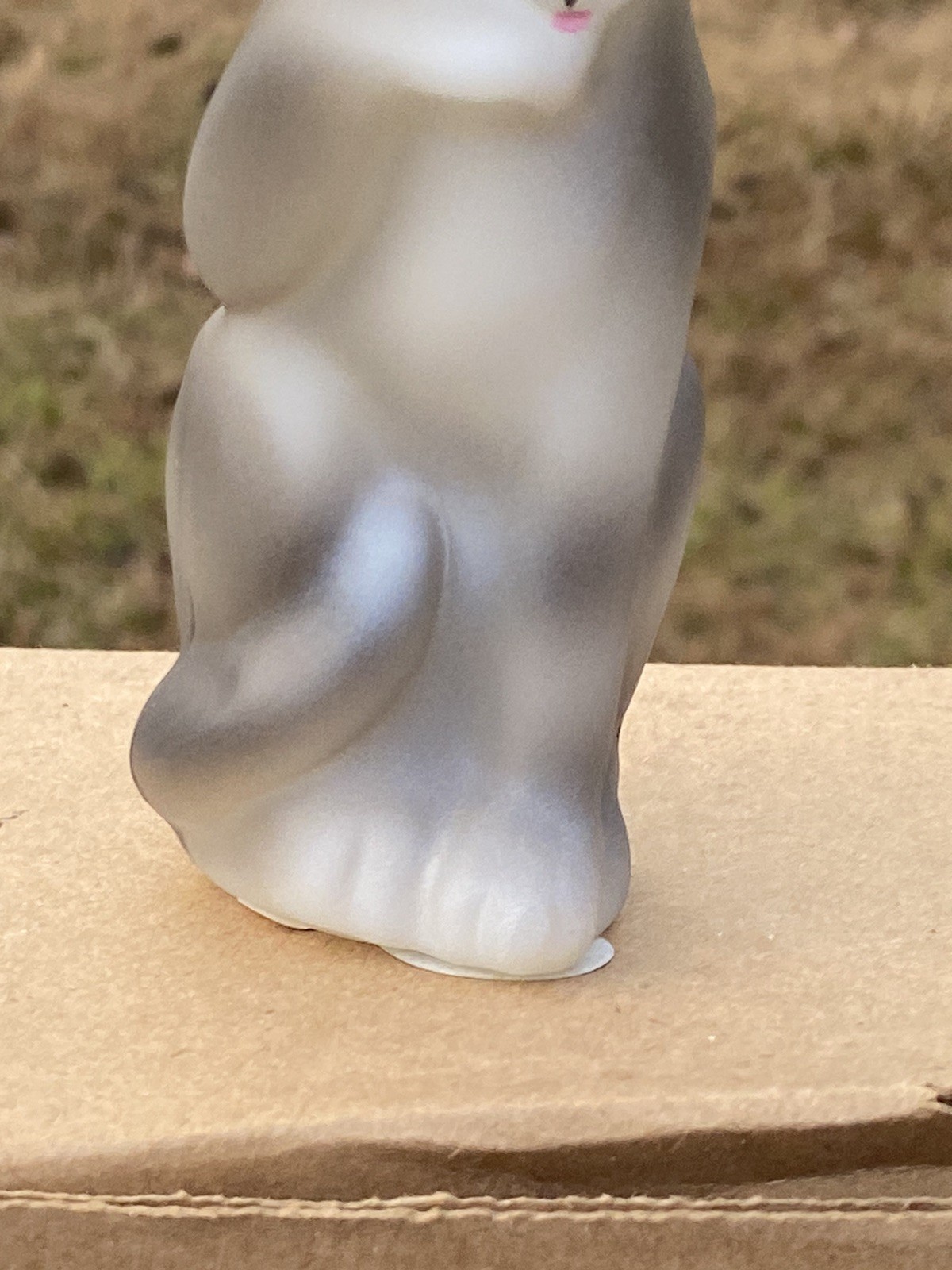 Fenton Glass Cat Grooming Gray Tabby 5074 FP Opal Satin Signed 4” Tall Figurine
