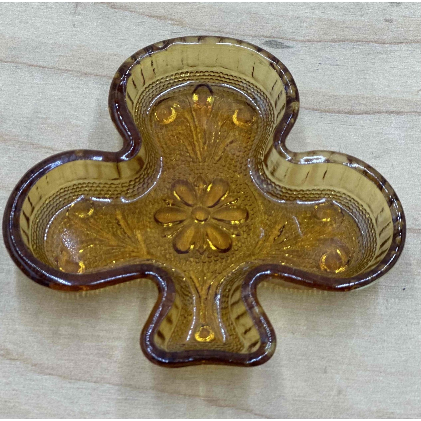 Vintage Pressed Glass Clover Snack Dish Ring Holder Floral Amber Length 3 7/8 In