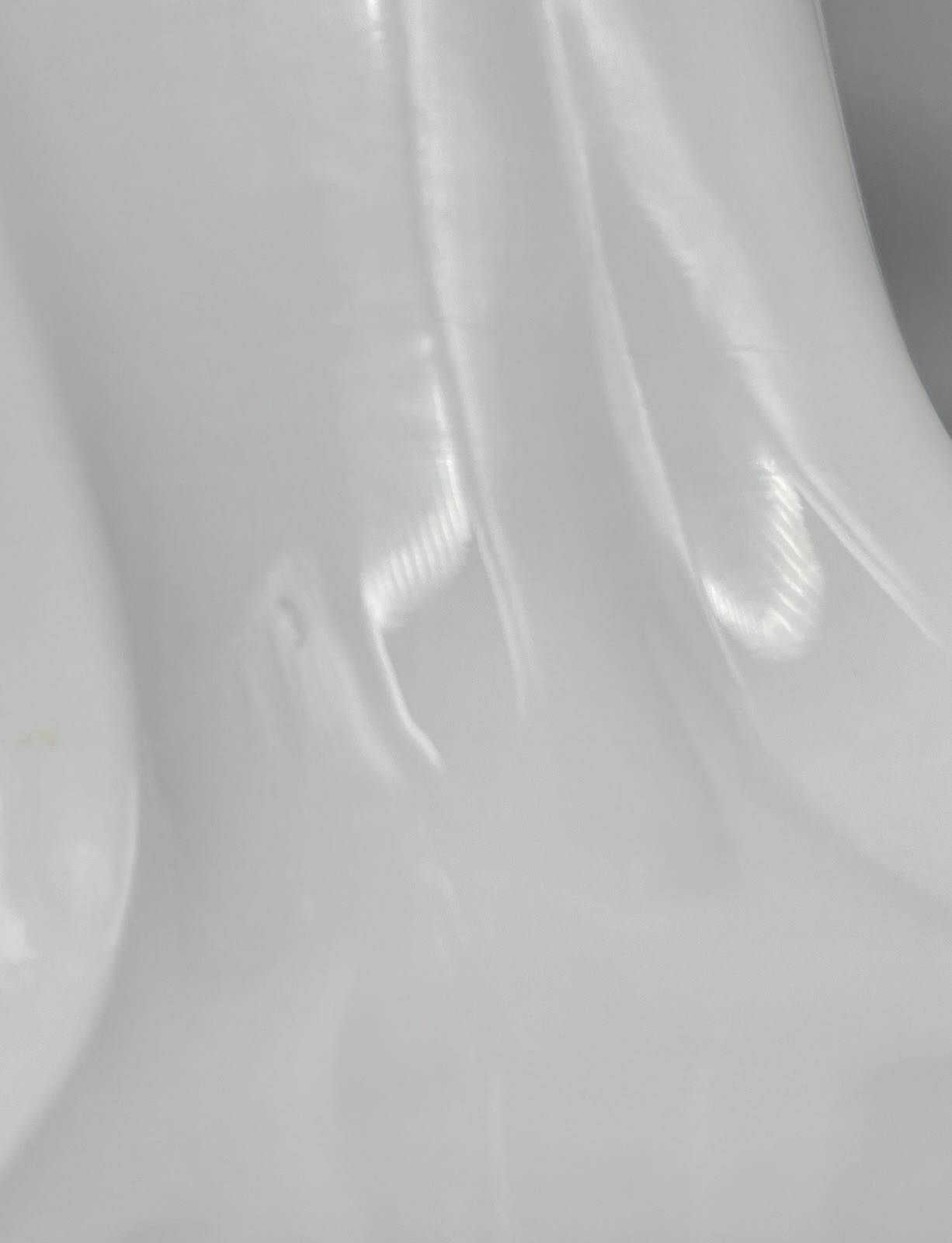 VINTAGE FENTON “VIOLETS IN THE SNOW” SILVER CREST 10″ VASE – Early No Mark