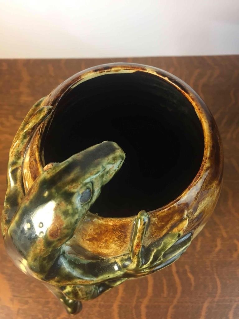 Vintage Salamander Lizard Majolica Ceramic Art Pottery Vase Marked R.C.T. ’09