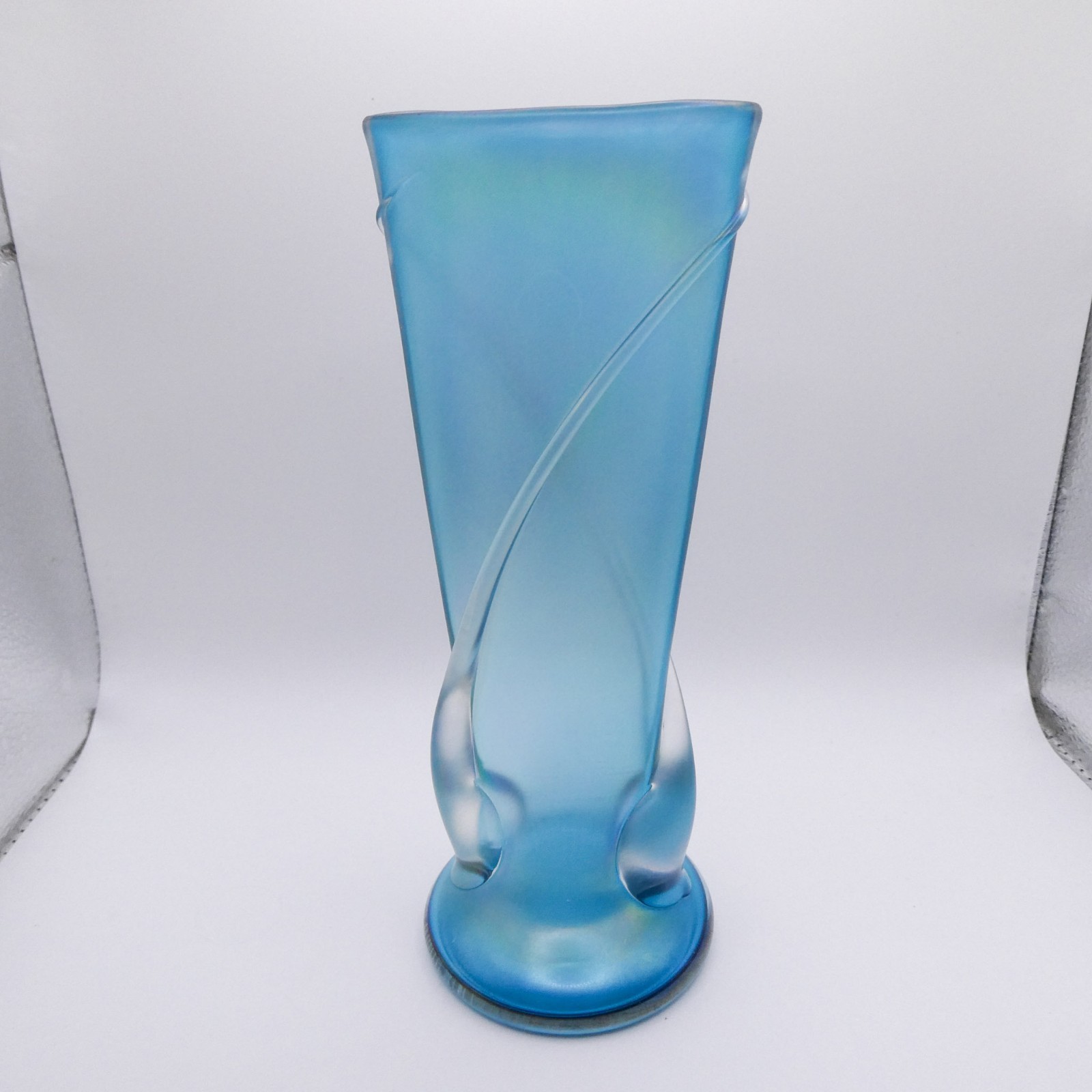 Zellique Blue Multicolor Iridescent Studio Art Glass Twist Vase 9″ Vintage 1991