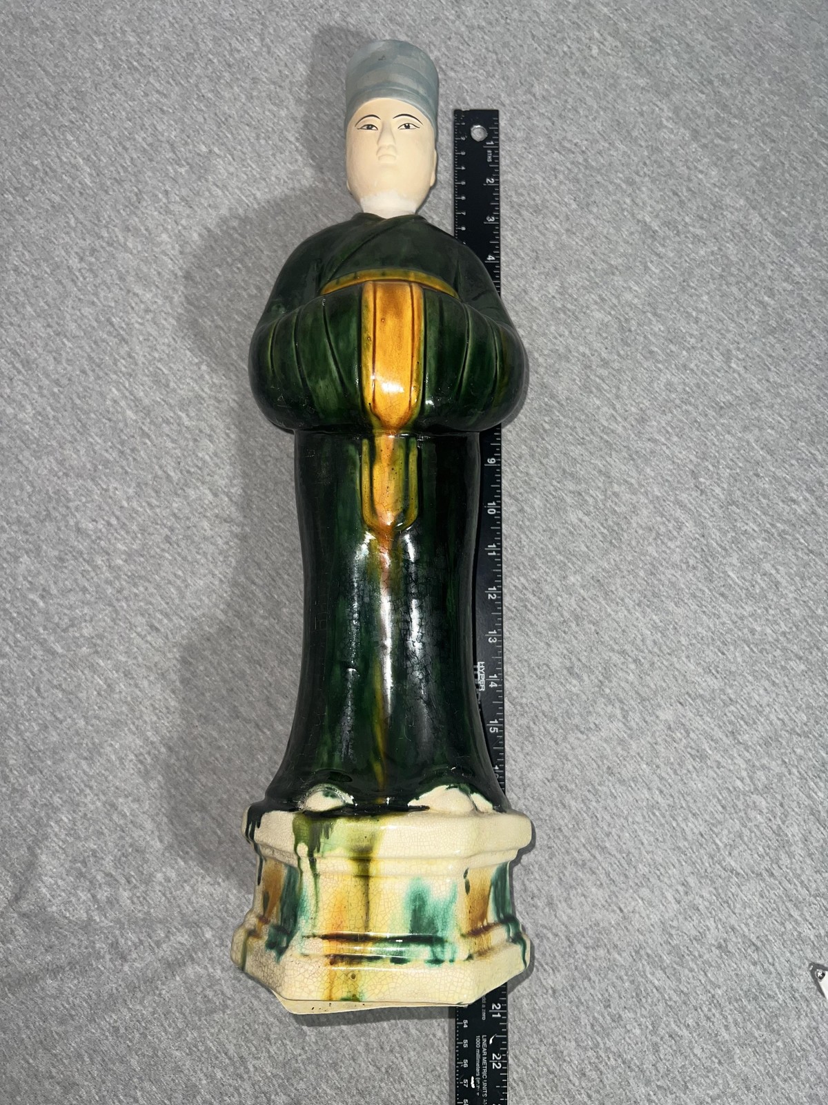 Chinese Scholar Ceramic Figurine Green Crackle Glaze Large HT9819M Decor
