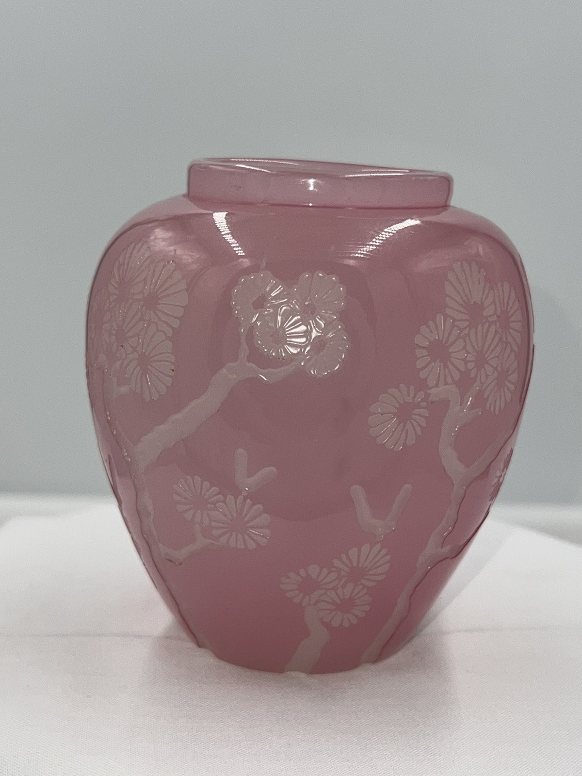 Carder Steuben Art Glass #5000 Acid Etched Rosaline Alabaster “Japanese” Vase