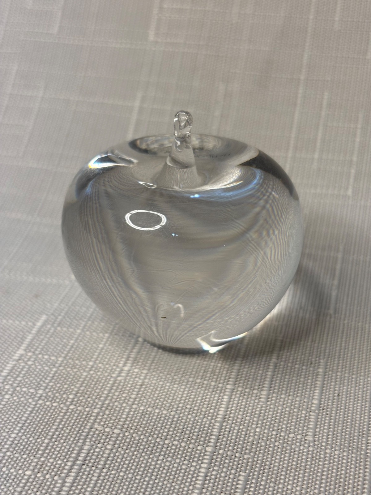 Apple Clear Crystal Glass Decorative Paperweight Figurine 2.25″ Made in Brazil