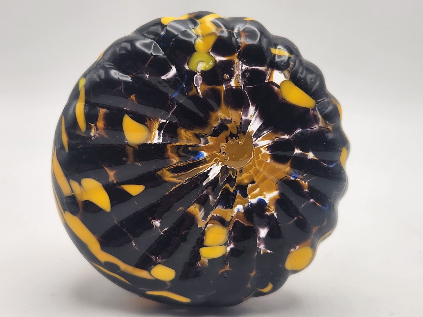 Hand Blown Glass Pen Holder Paperweight Black Gold Corkscrew Swirl Twist