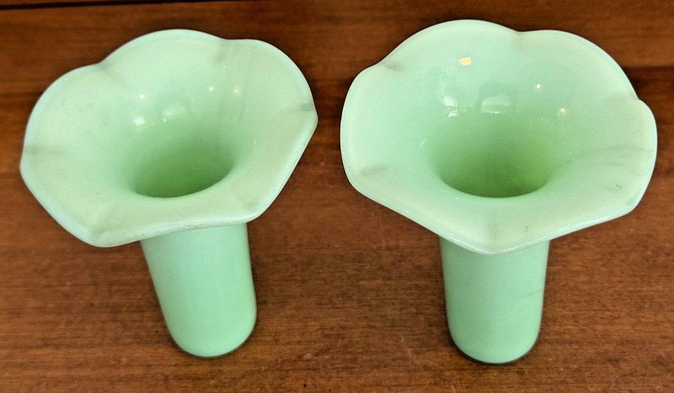 2 McKee Jadeite Green Small Ruffled Car Vase Or Epergne Jadite Uranium Glass