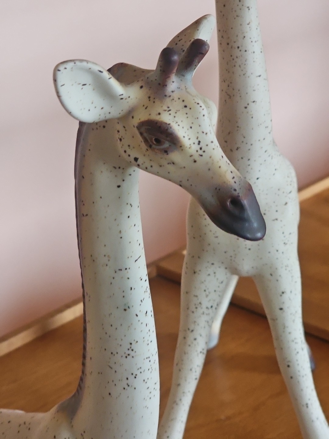 Will George California Pottery Reclining & Standing Giraffes Figurine Speckled