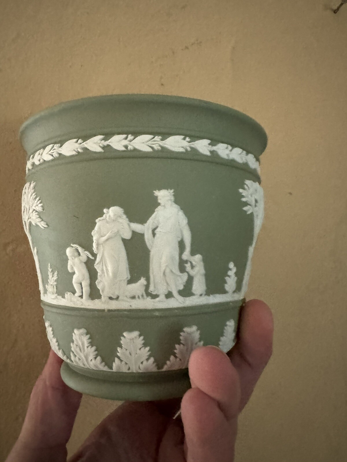 Wedgwood Green Jasperware Plant Pot Planter Classical Scenes – 4 1/2 In