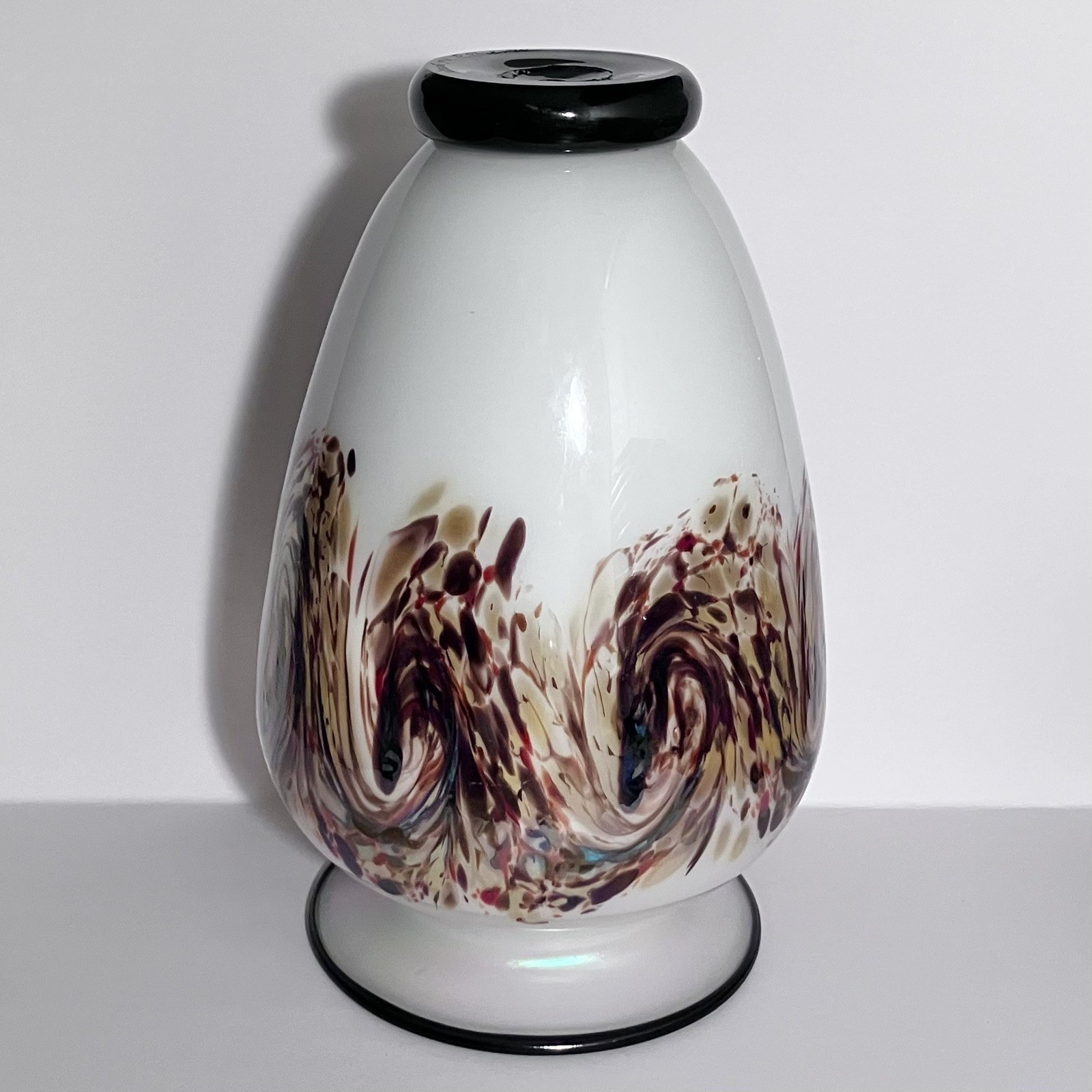 MICHAEL NOUROT 2002 C’EZANNE Art Glass Vase / 11.75 INCH / Iridescent CASED RED