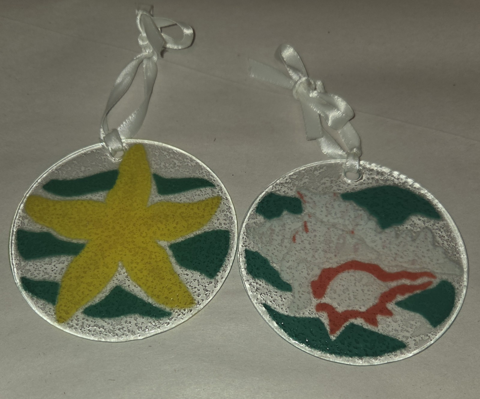 Peggy Karr Fused Glass Ornaments Suncatchers Star Fish Seashells 2 Pieces