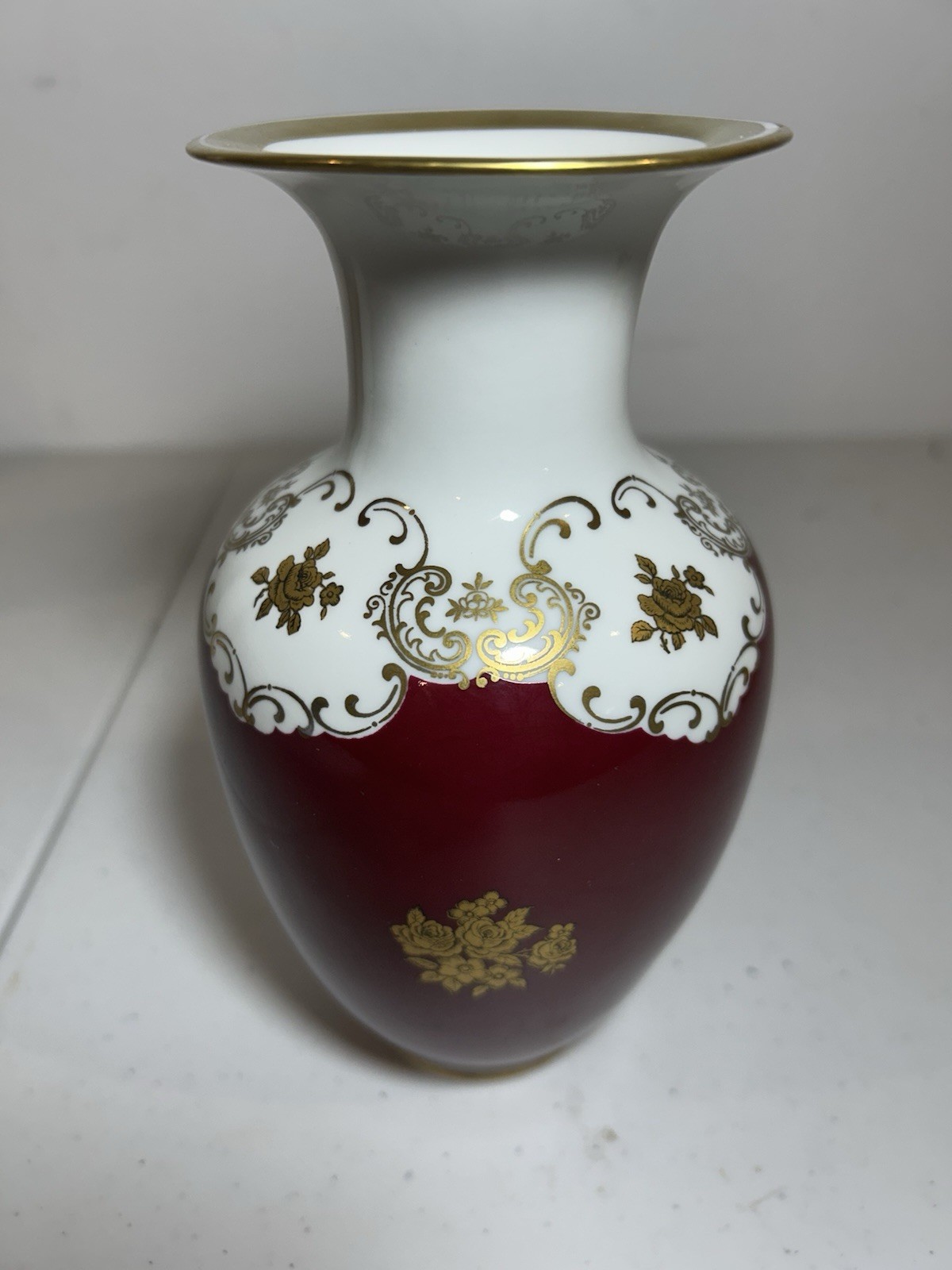 Vintage Reichenbach Fine China Vase Burgundy Red Gold Roses Germany 7.5”