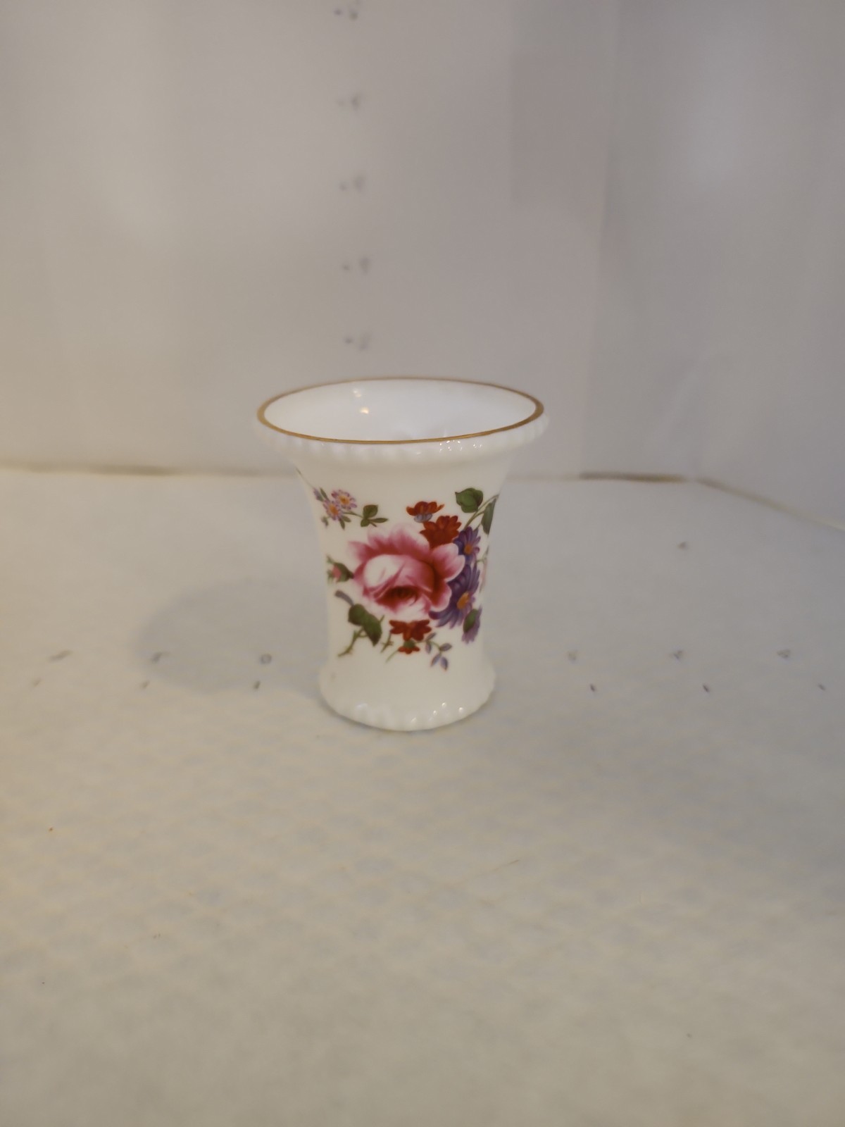 Royal Crown Derby English Bone China Miniature Bud Vase 2.25″ XXVIII England
